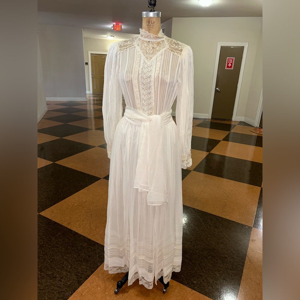 Vintage dress
